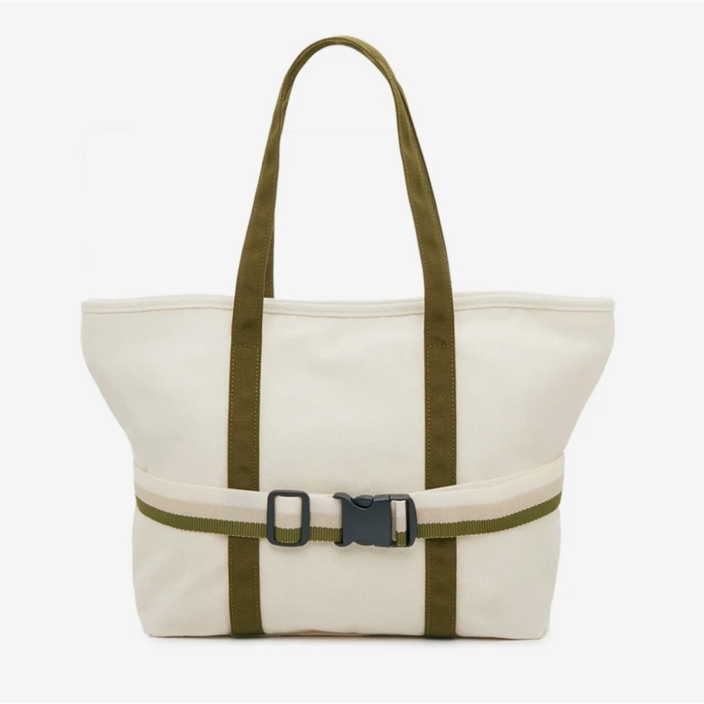 Travel tote